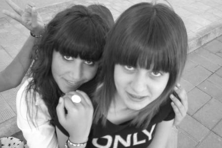 Rebeca y jesica